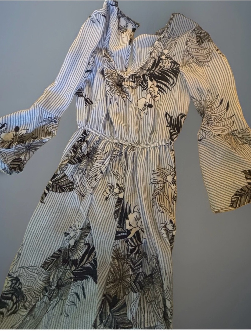 Xtraordinary Cream and Black Floral Striped Long Sleeve Dress